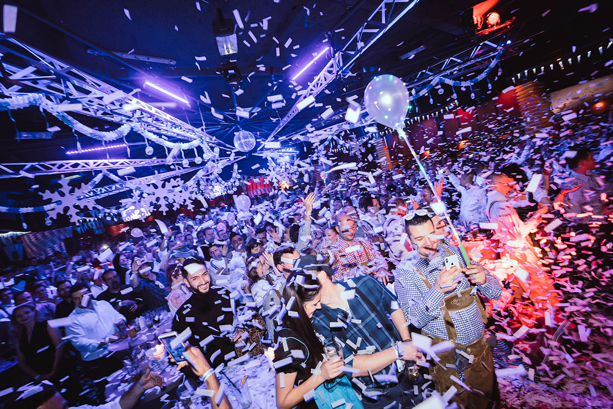 Auf geht´s zur Weihnachtswiesn - Fricke Weihnachtsfeier