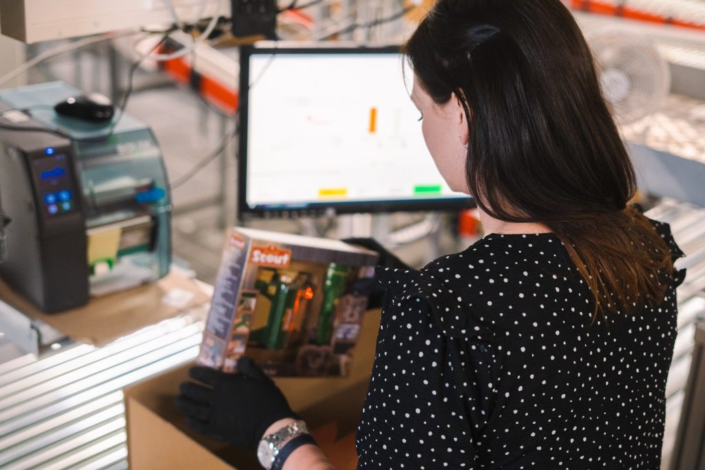 Digitale Berufe in der Fricke Gruppe - Annabelle liefert einen Einblick in die Logistik IT